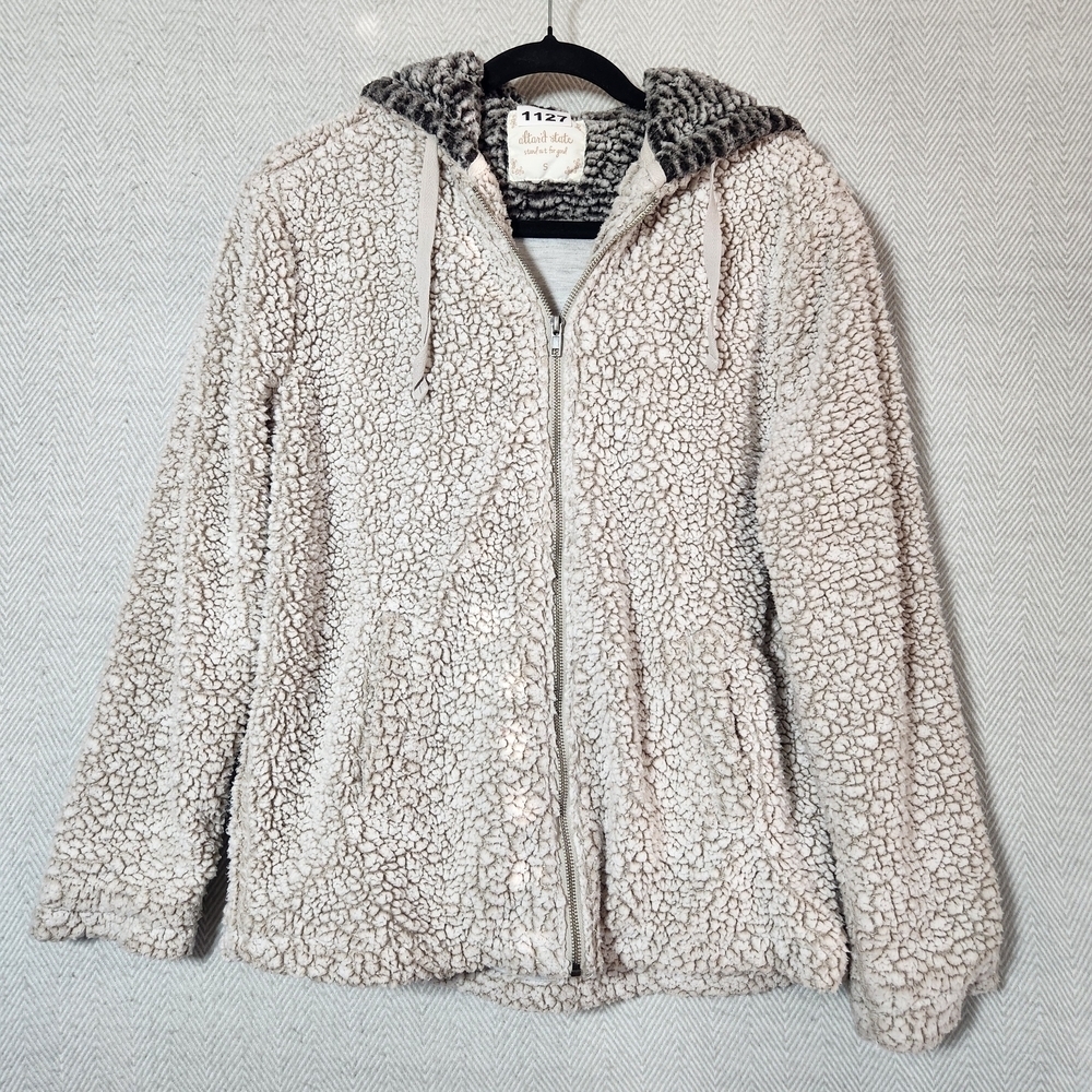 Altar'd State Size Small Cozy Cream Sherpa Jacket With Hood